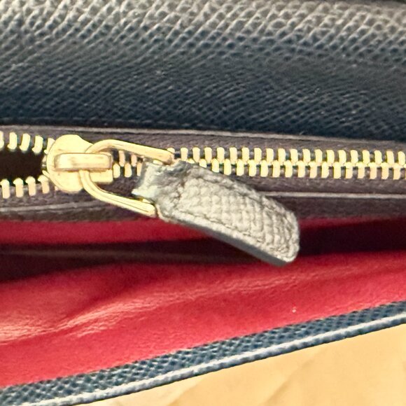 $899 Authentic BVLGARI Made in ITALY Unisex Navy Blue Leather Bifold Long Wallet - Picture 10 of 12